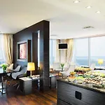 스위소텔 5*