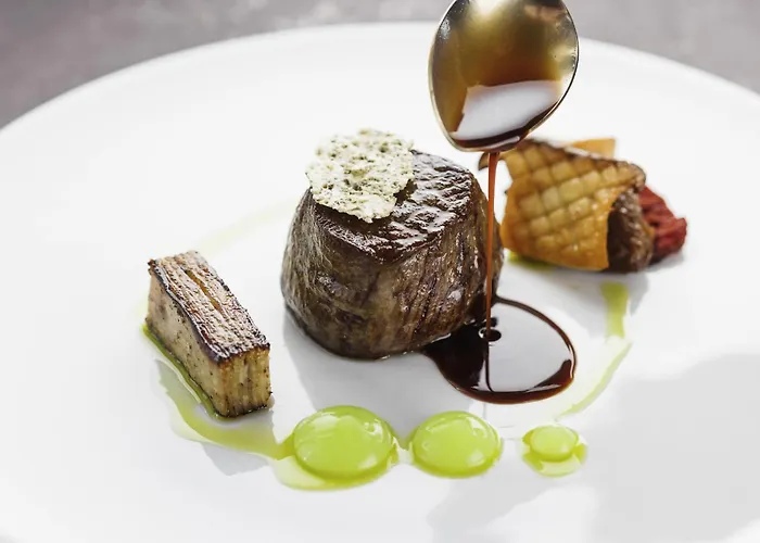 スイスホテル 5*